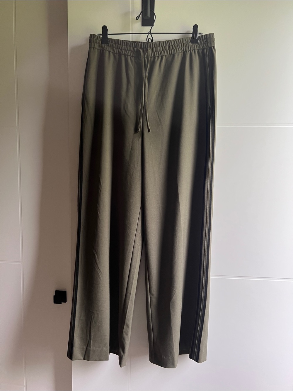 RACHEL Rachel Roy Olive Green Drawstring Side-Strip Joggers